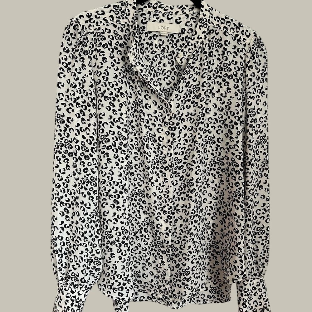 LOFT Women XS Leopard Print Button Down Blouse Loose Long Sleeve Black Cream Top